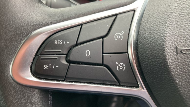 Renault Captur 1.3 TCE 140 Iconic 5dr Petrol Hatchback